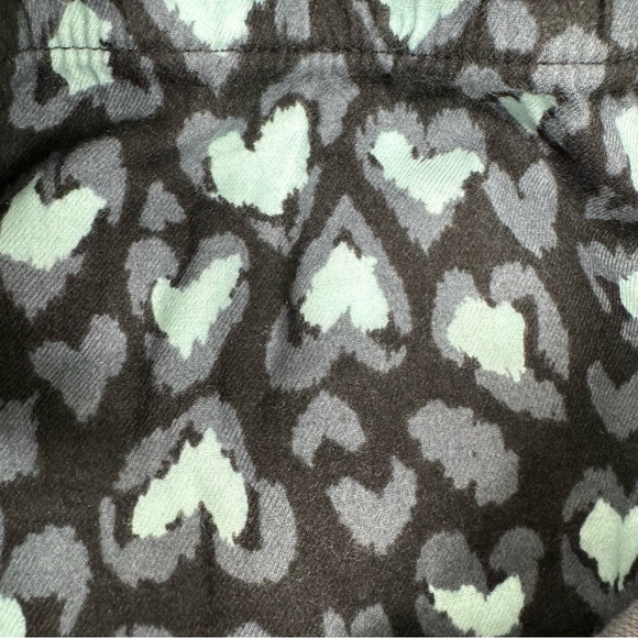 SALE! HENLEY & SHORTS PAJAMA SET - Picture 4 of 5